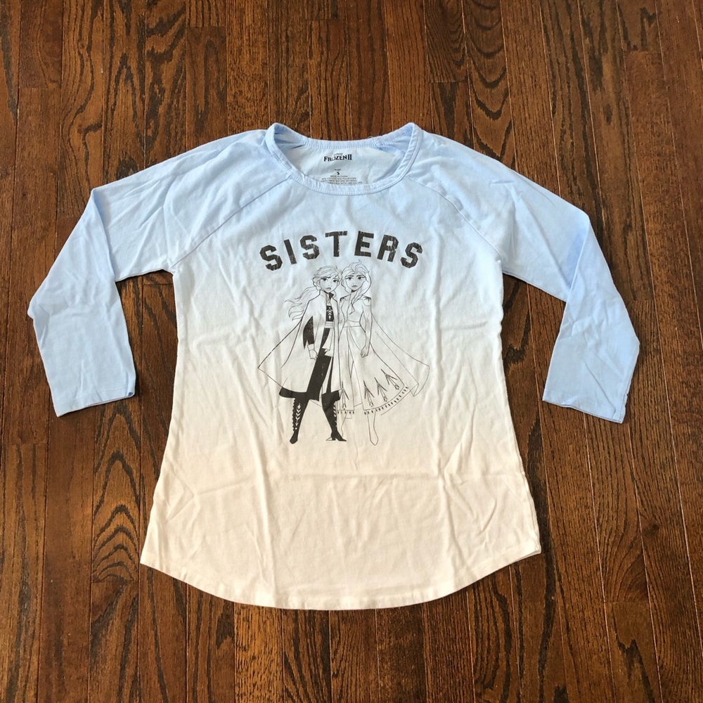 Disney Frozen 2 Women’s S “Sisters” Elsa & Anna Blue Ombré 3/4 Sleeved Shirt